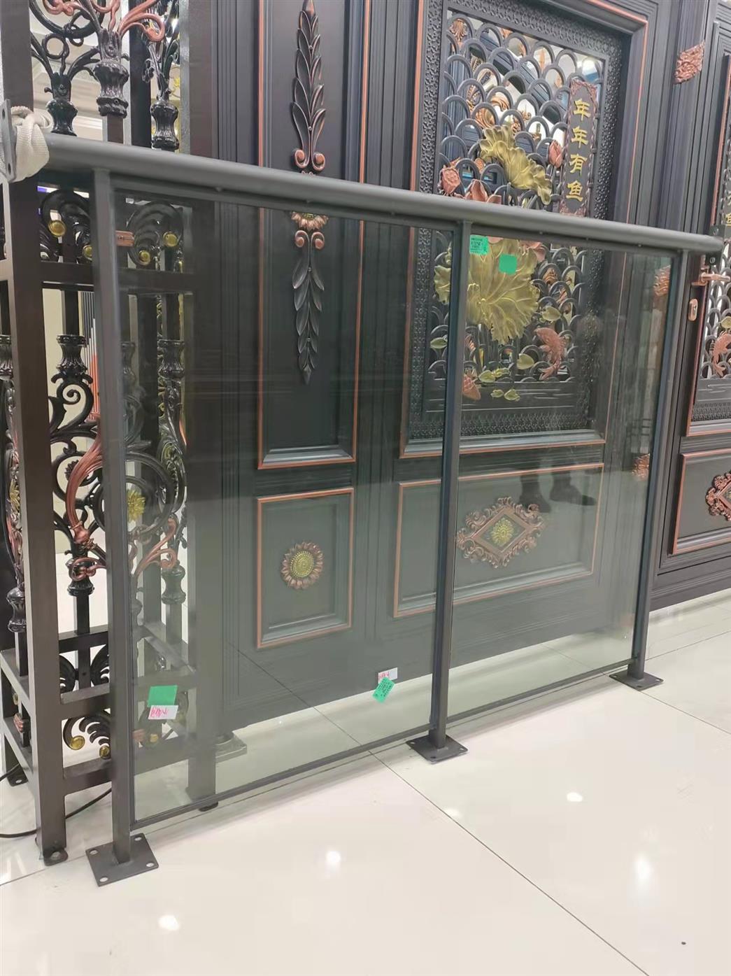 社區防水鋅鋼玻璃欄桿安裝步驟 鋅鋼玻璃護欄 安裝方便