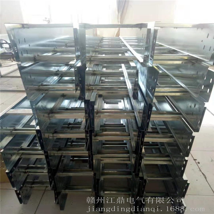 江西橋架廠家**全國發貨鍍鋅梯式橋架200*100規格齊全