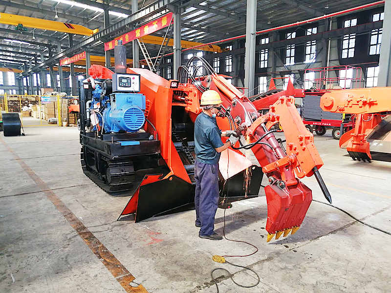 履帶刮板扒渣機(jī) 大型礦用扒渣機(jī) 柴油扒渣機(jī)