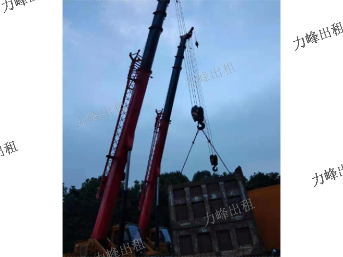 婺城區平板車吊機出租聯系方式 力峰工程機械租賃供應