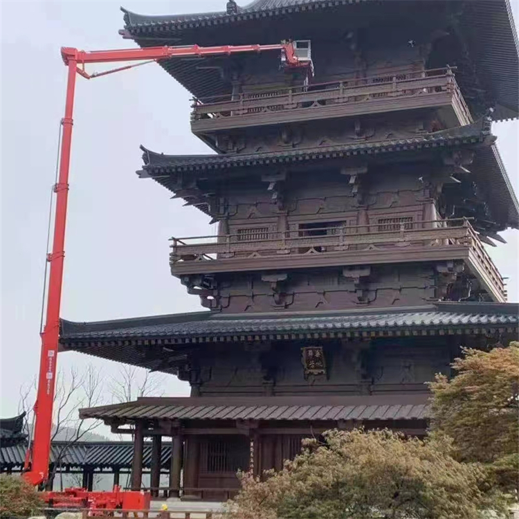 深圳福田移动式高空车平台