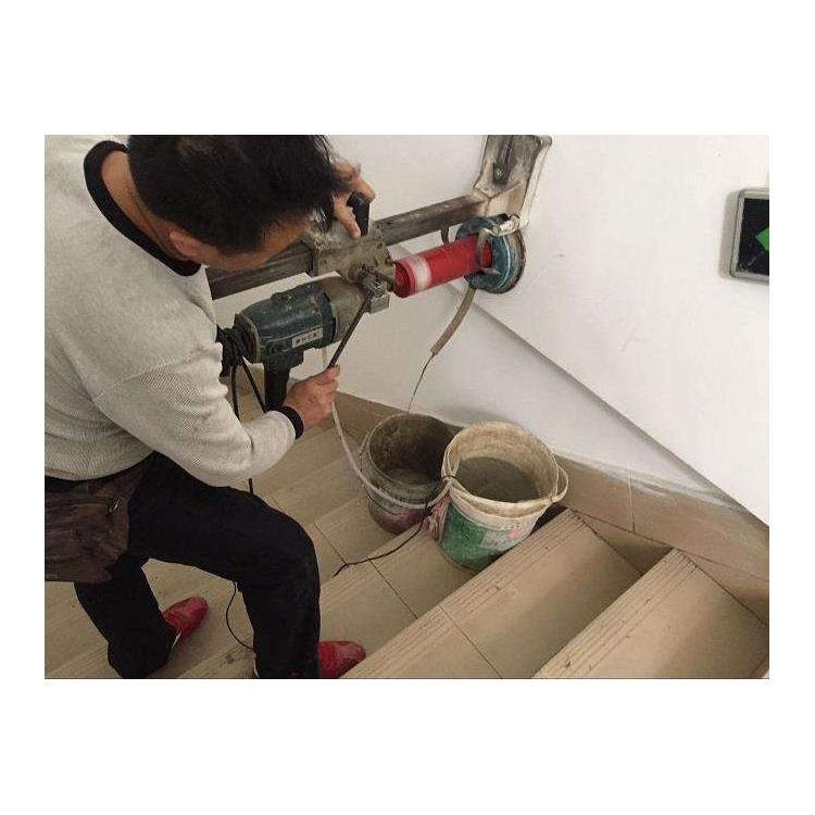 烏魯木齊廣告牌檢測(cè)公司 鋼結(jié)構(gòu)安全鑒定 服務(wù)優(yōu)良