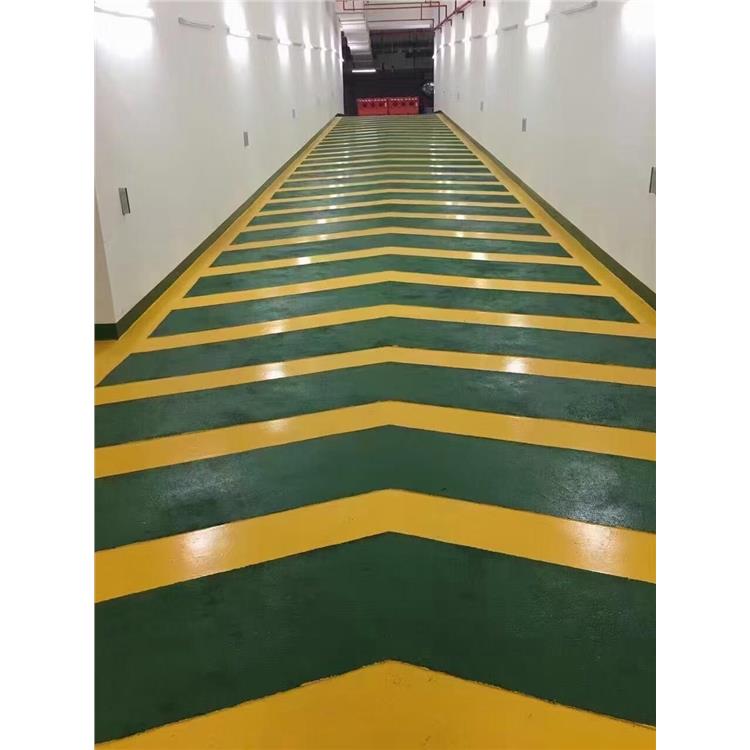 龍華停車場(chǎng)地板漆施工隊(duì) 使用方便