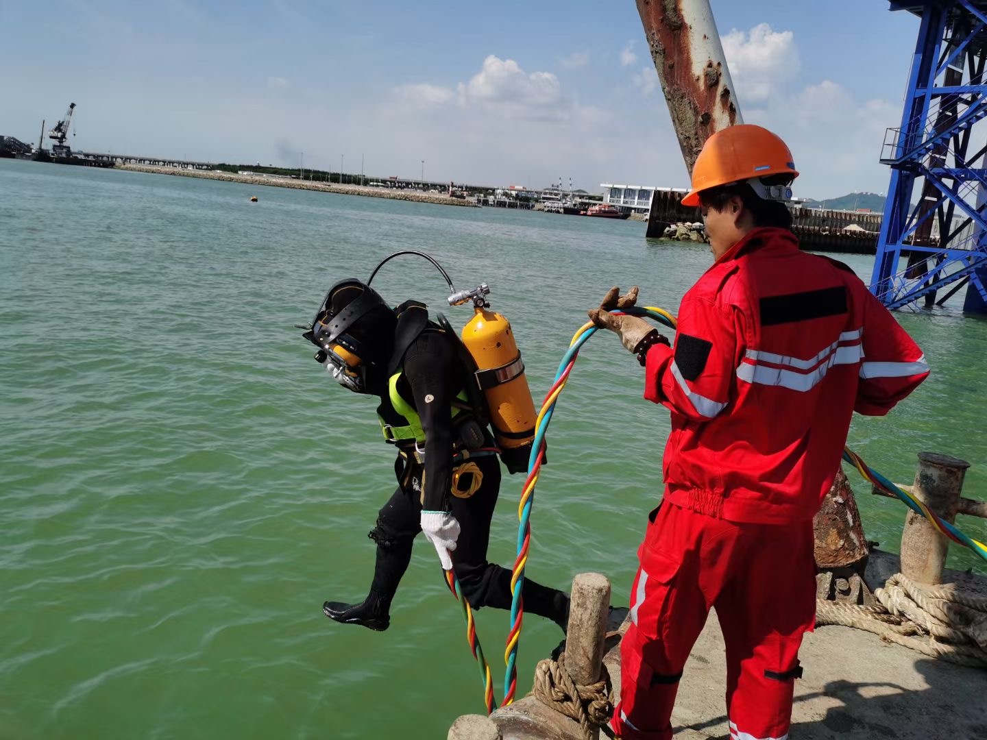 绍兴市水下打捞电话