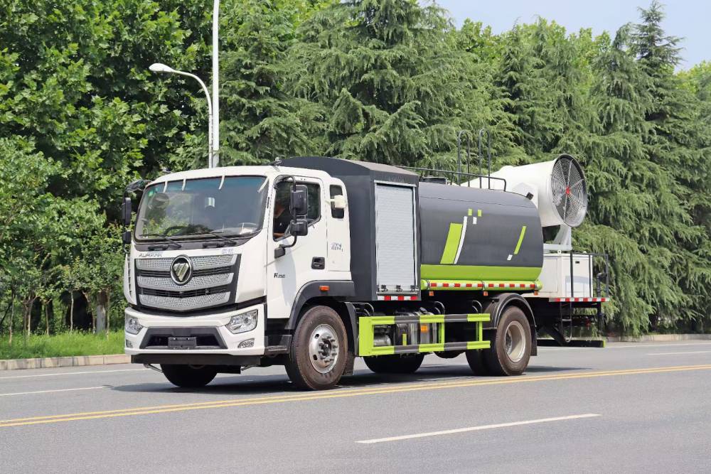 园林绿化多功能喷洒车 喷药车 工地抑尘降尘车 **道路洒水车