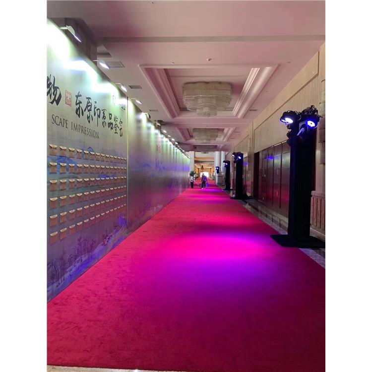 昆明學(xué)校舞臺(tái)搭建公司|啟動(dòng)道具出租|桌椅帳篷租賃電話