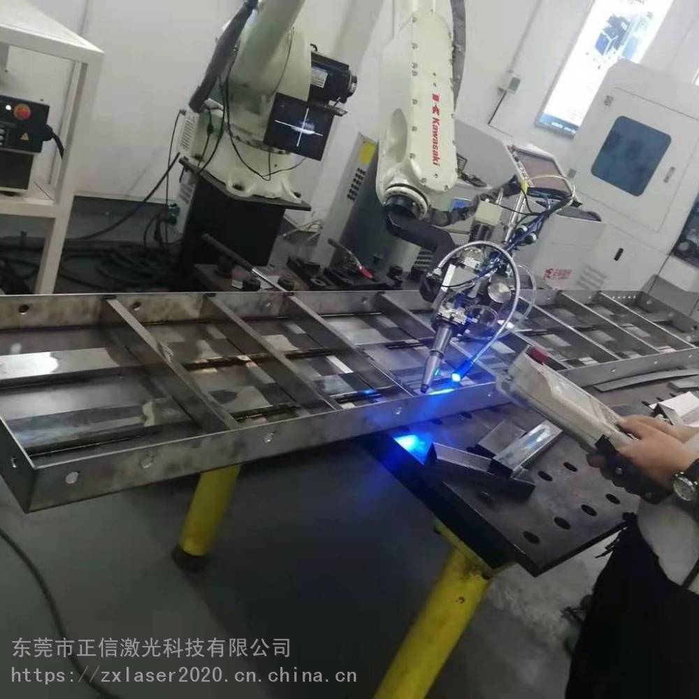 不銹鋼模板機器人全自動激光焊接機