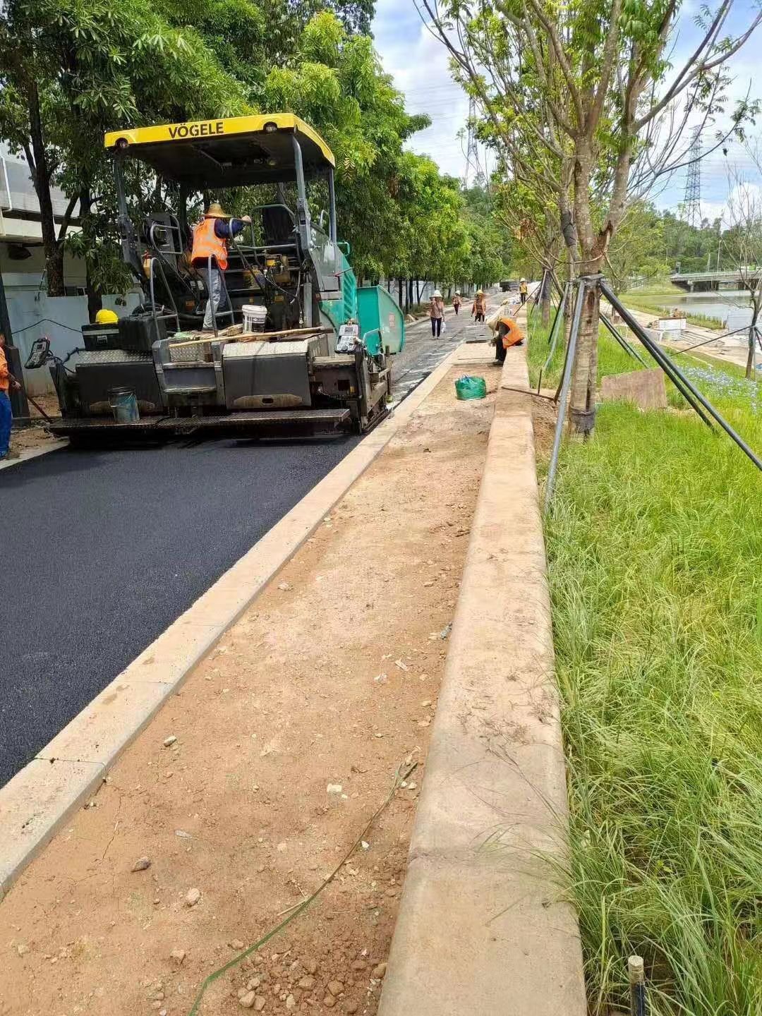 龙岗区跑道道路沥青施工