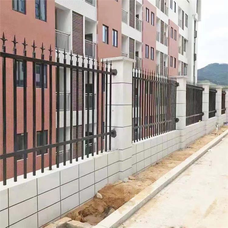 五家渠市市政圍欄廠家 新疆護(hù)欄廠家 量大從優(yōu)