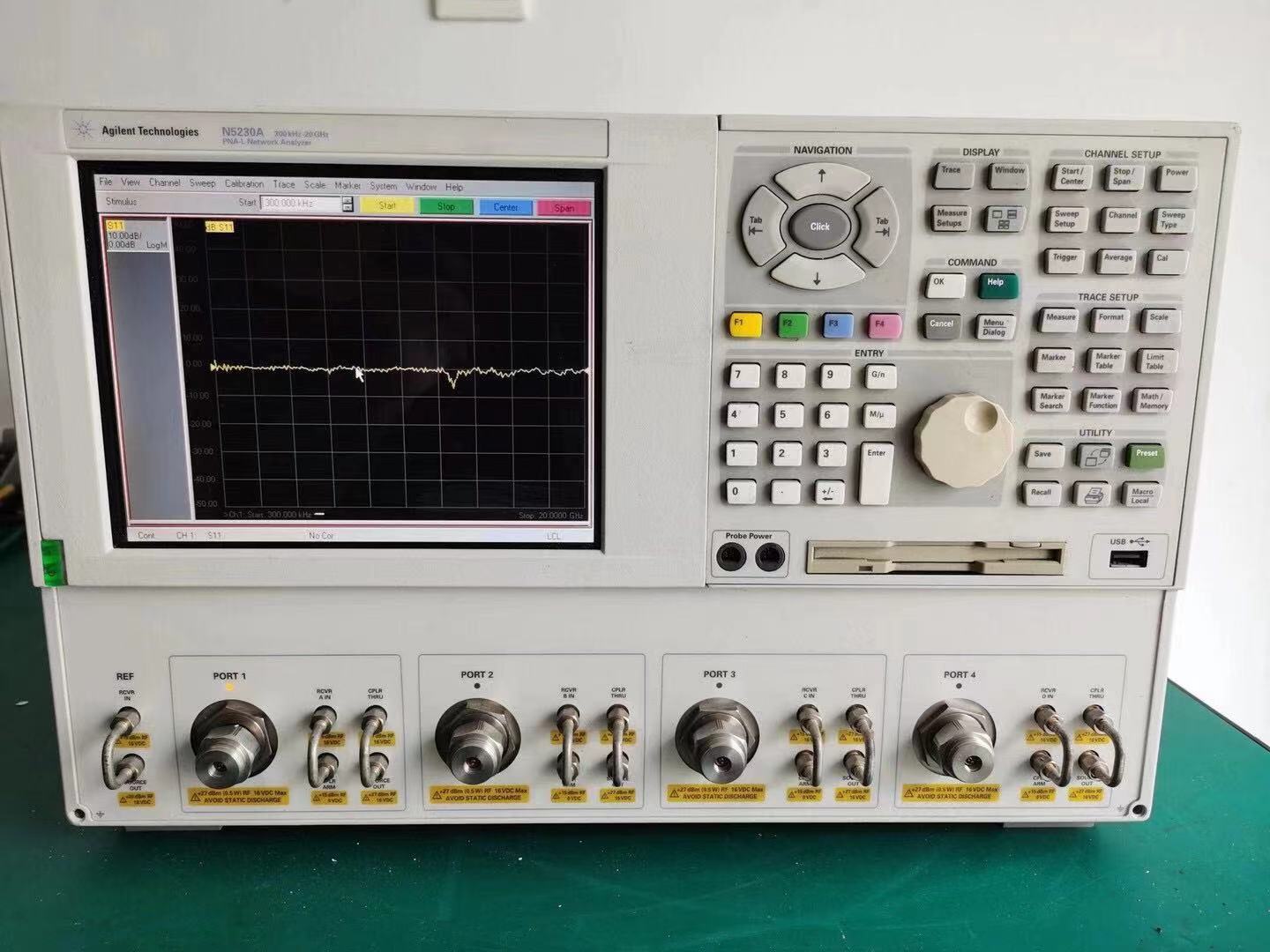 租售回收是德安捷倫 Agilent **221A 微波網(wǎng)絡分析儀