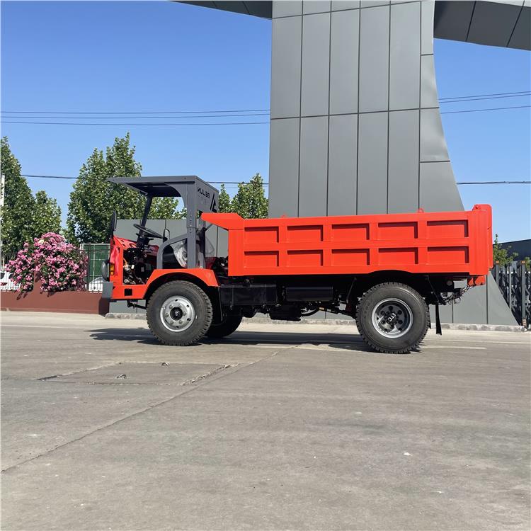 濕式制動 UQ-12礦山出渣車 MA型