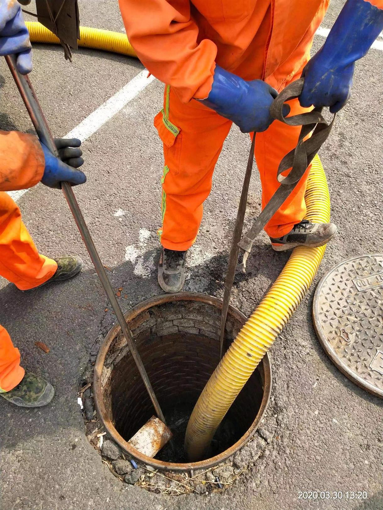 新密雨水管道清淤