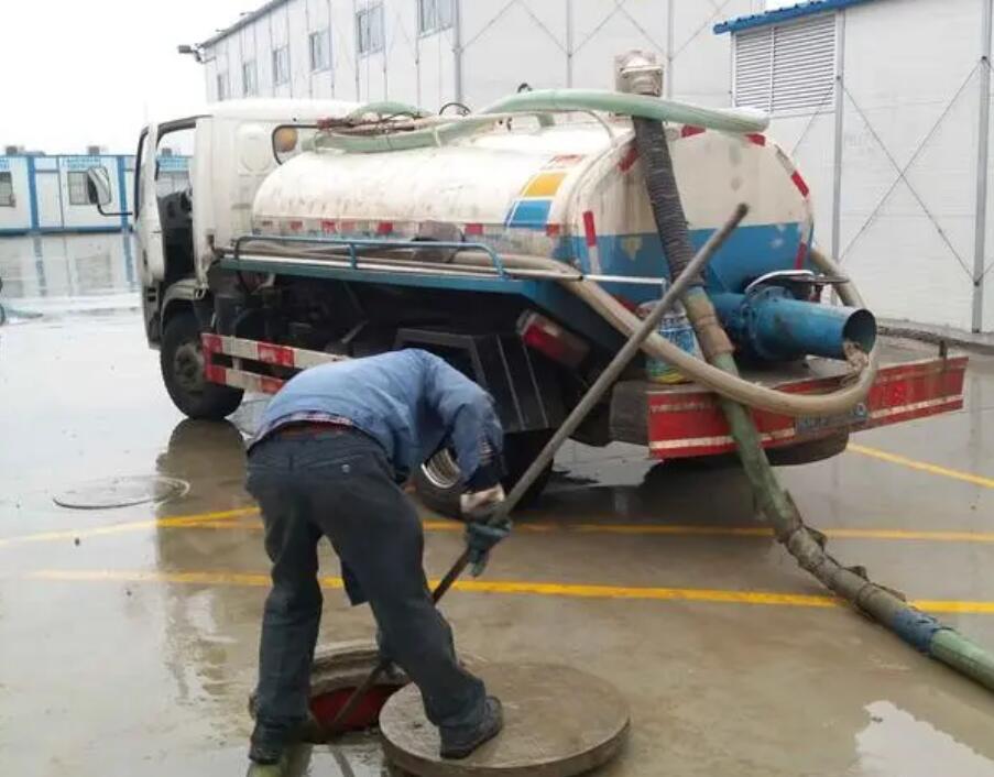 新密雨水管道清淤