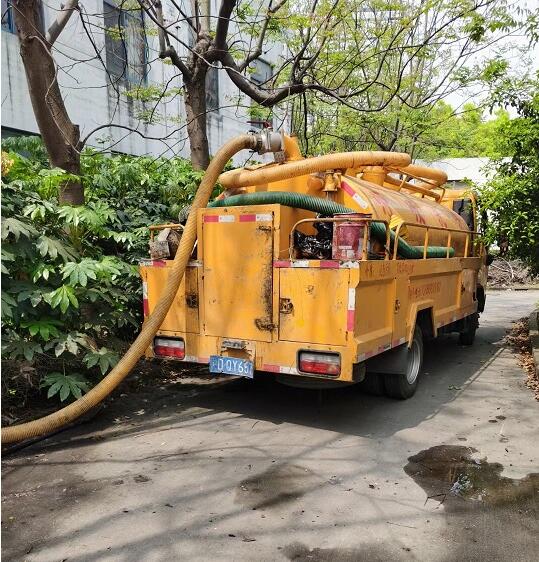 新密雨水管道清淤