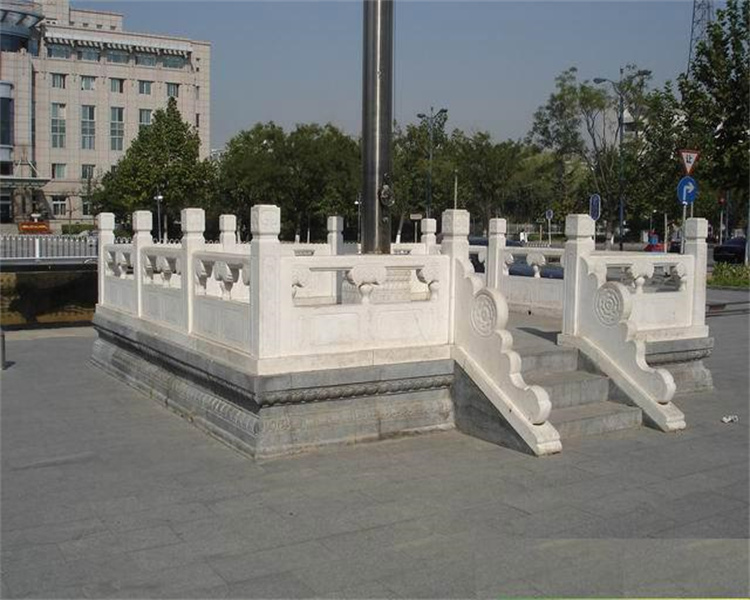 雅安學(xué)校漢白玉旗臺設(shè)計(jì)