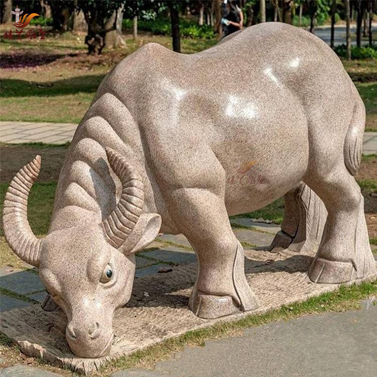 華爾街牛雕塑景區(qū)公園擺件 花崗巖崛起牛來圖加工
