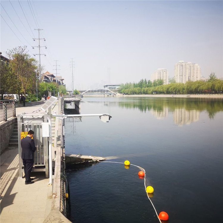 庫區(qū)河道口禁航警示浮漂 PE塑料浮球安裝應(yīng)用圖