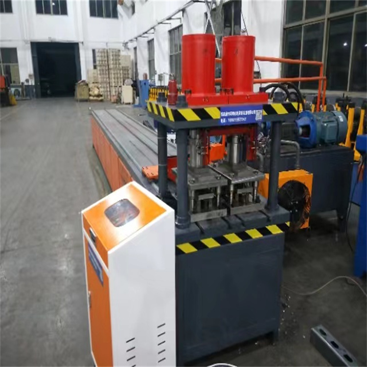 鄂州光伏支架液壓打孔機(jī) 征明機(jī)電設(shè)備 角鋼沖孔下料機(jī)