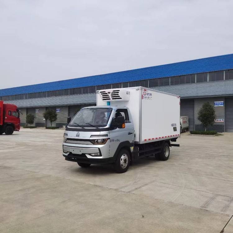 東風福瑞卡冷鏈配送運輸車保鮮食品保溫車采用斷橋隔熱工藝