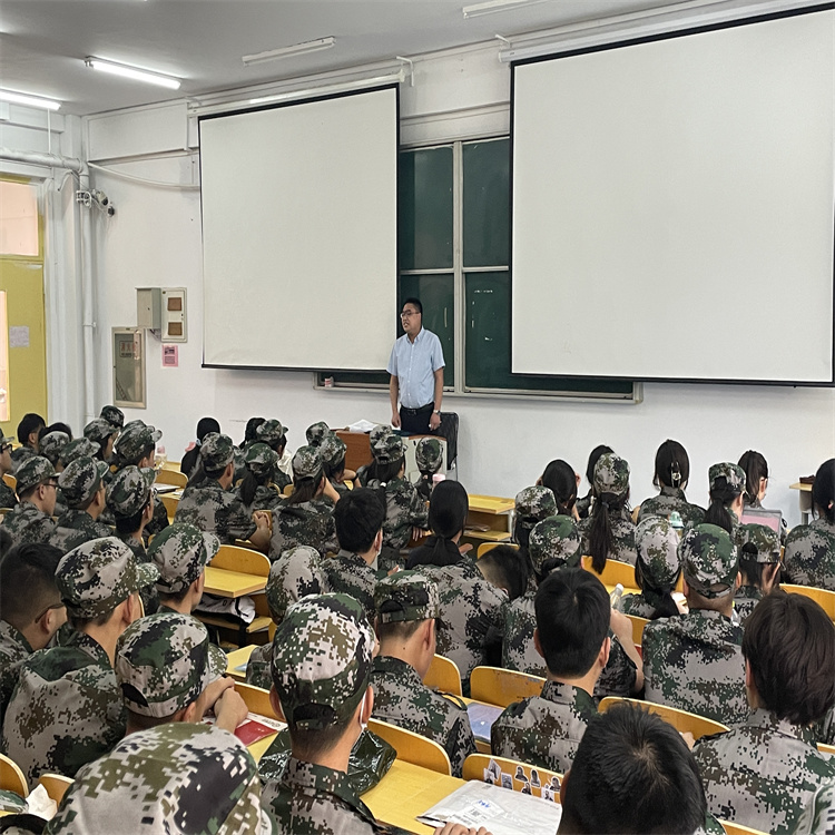 南京護理護士專業(yè)報名 增強自信心 山東力明學院