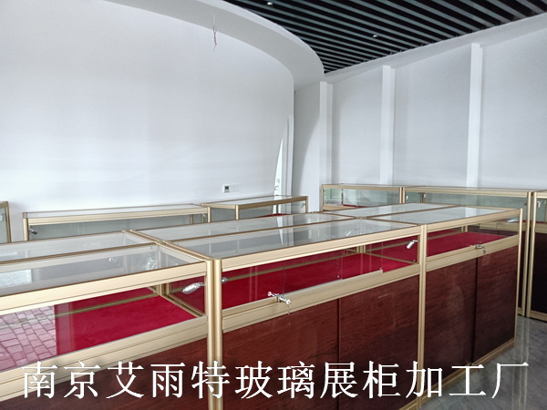 南京玻璃展柜
