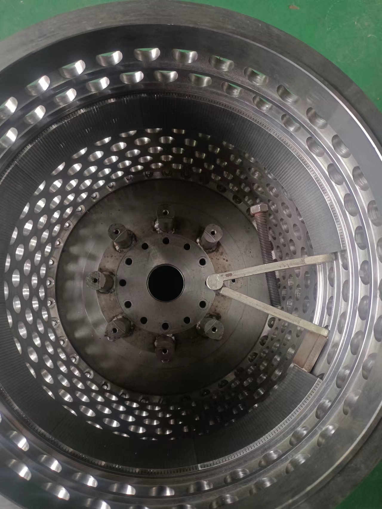眾通 活塞推料離心機 HR400-N篩網 