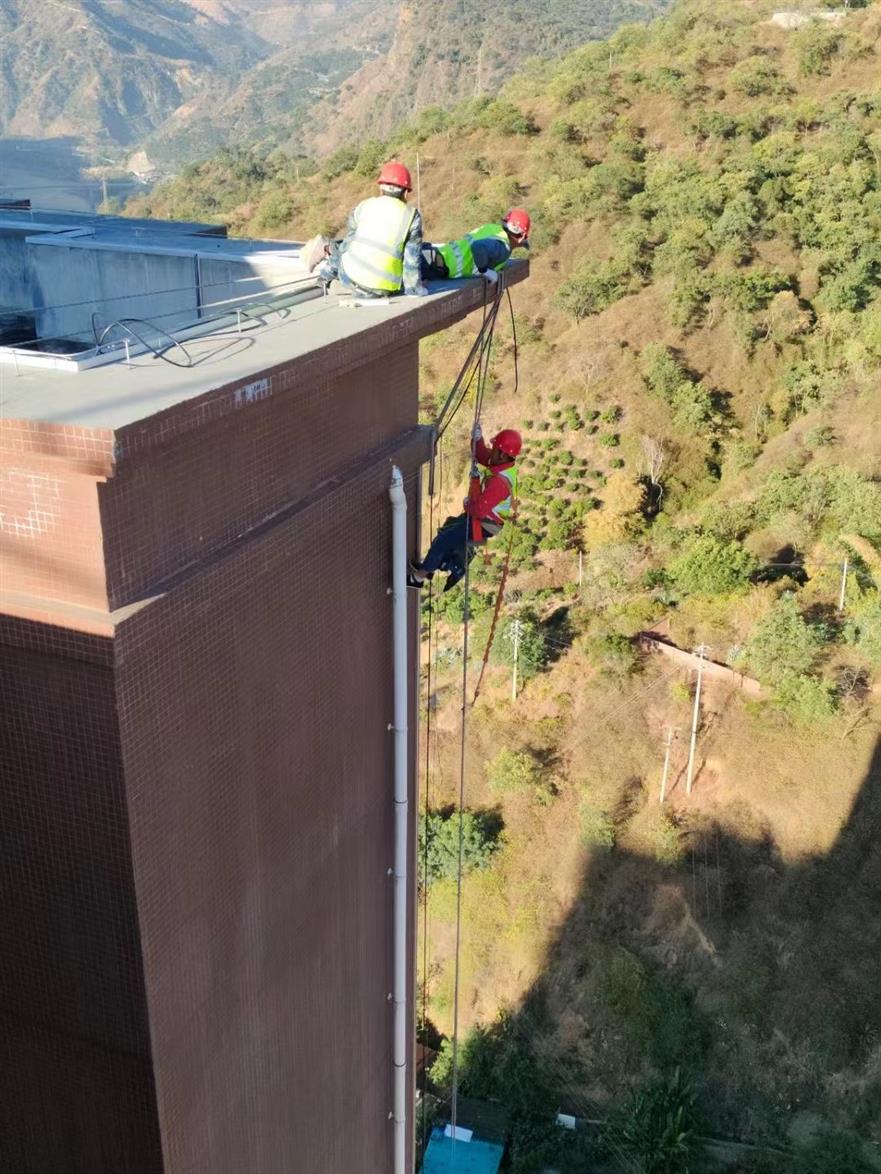 汉中高空外墙防水补漏电话