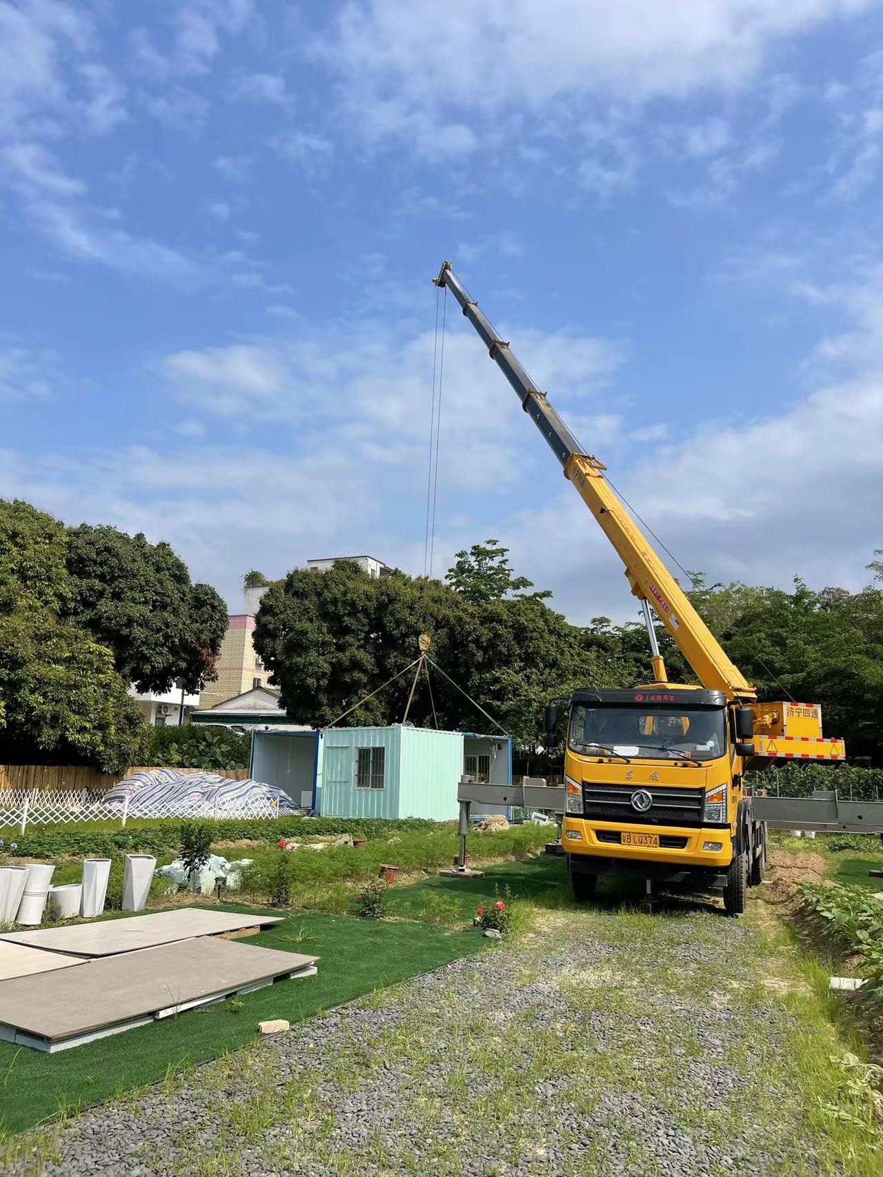 石岩吊车出租