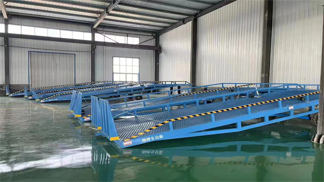 內蒙古登車橋哪家好 服務至上 濟南威龍液壓機械供應