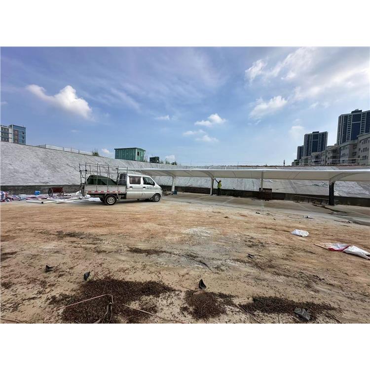 帽** 私家車停車棚
