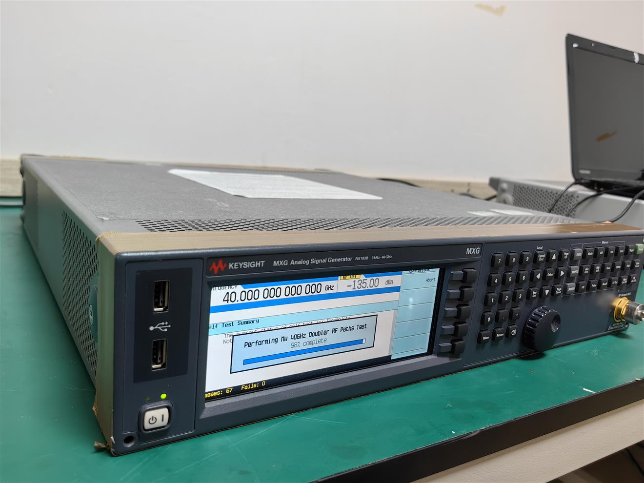 Agilent N5182A信号发生器