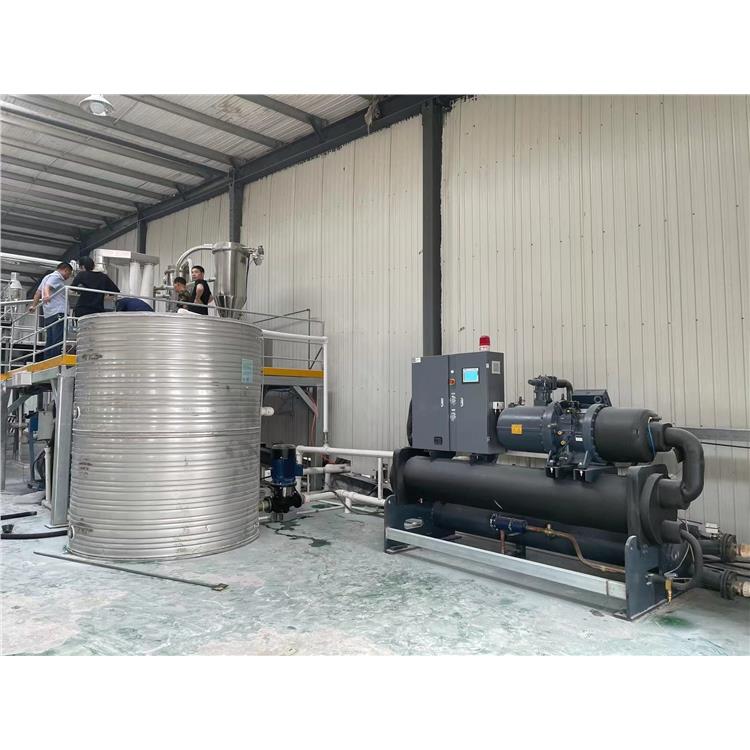 連云港螺桿式冷水機組公司 操作方便