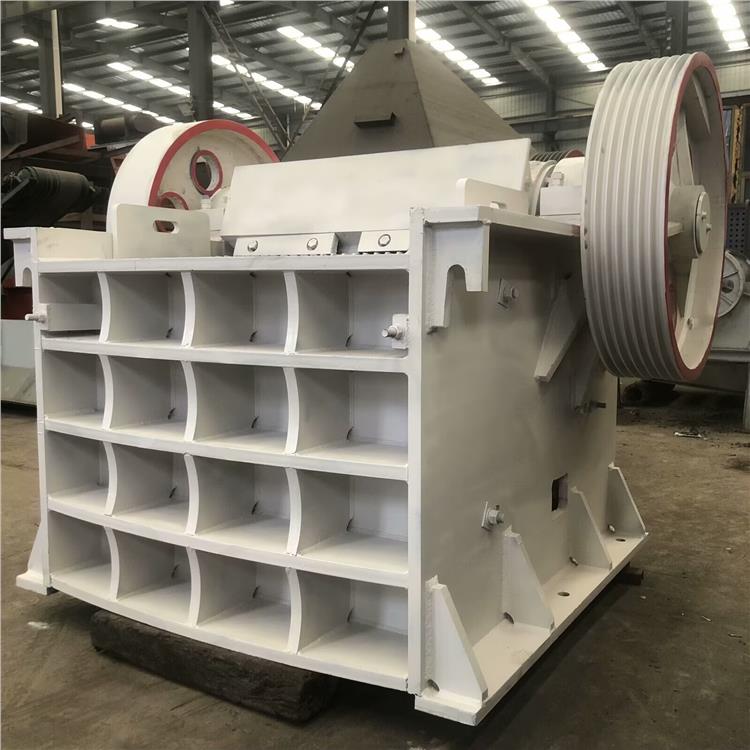 礦山破碎 湖北大型鄂式破碎機用途