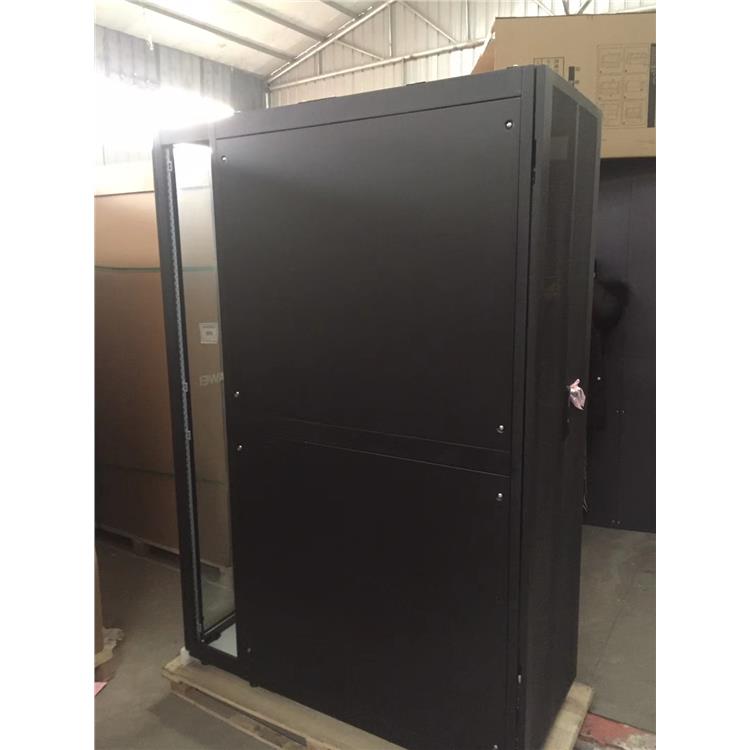 Nethos-M FR426135W-S 42U 600*1350*2000