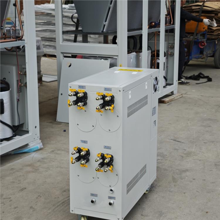 120度水式模溫機節能環保符合標準