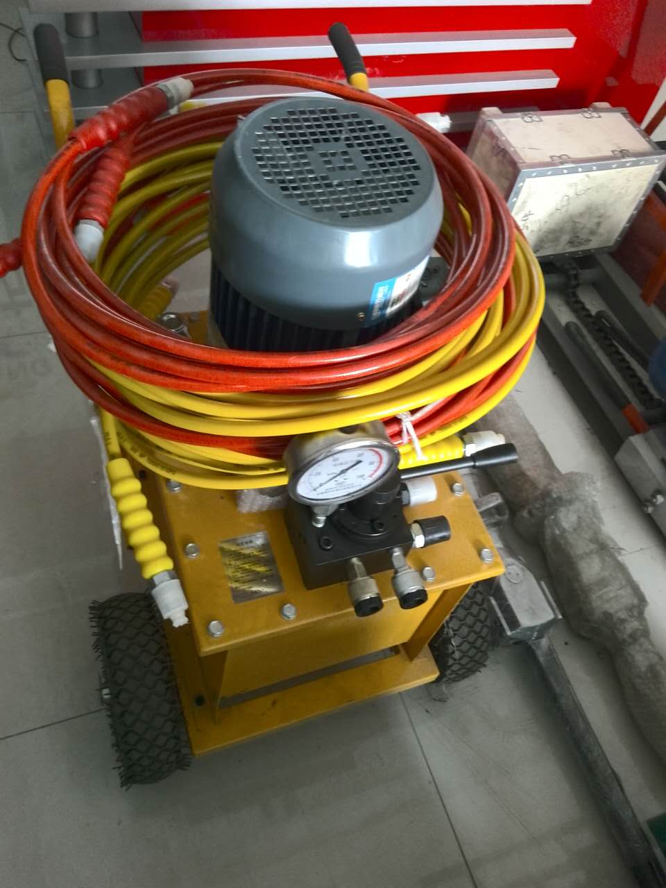 厂家**岩石分裂机 电动汽油型号齐全
