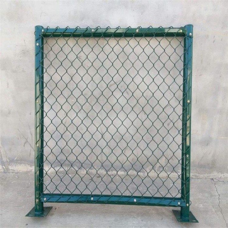 体育球场围网价格