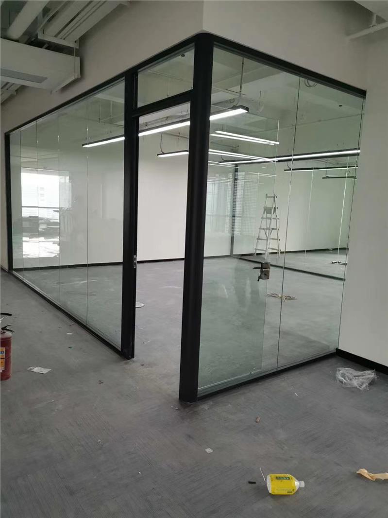 深圳玻璃办公隔断价格