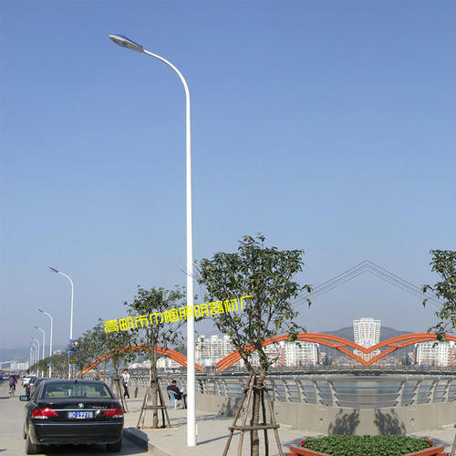 篮球场灯杆价格