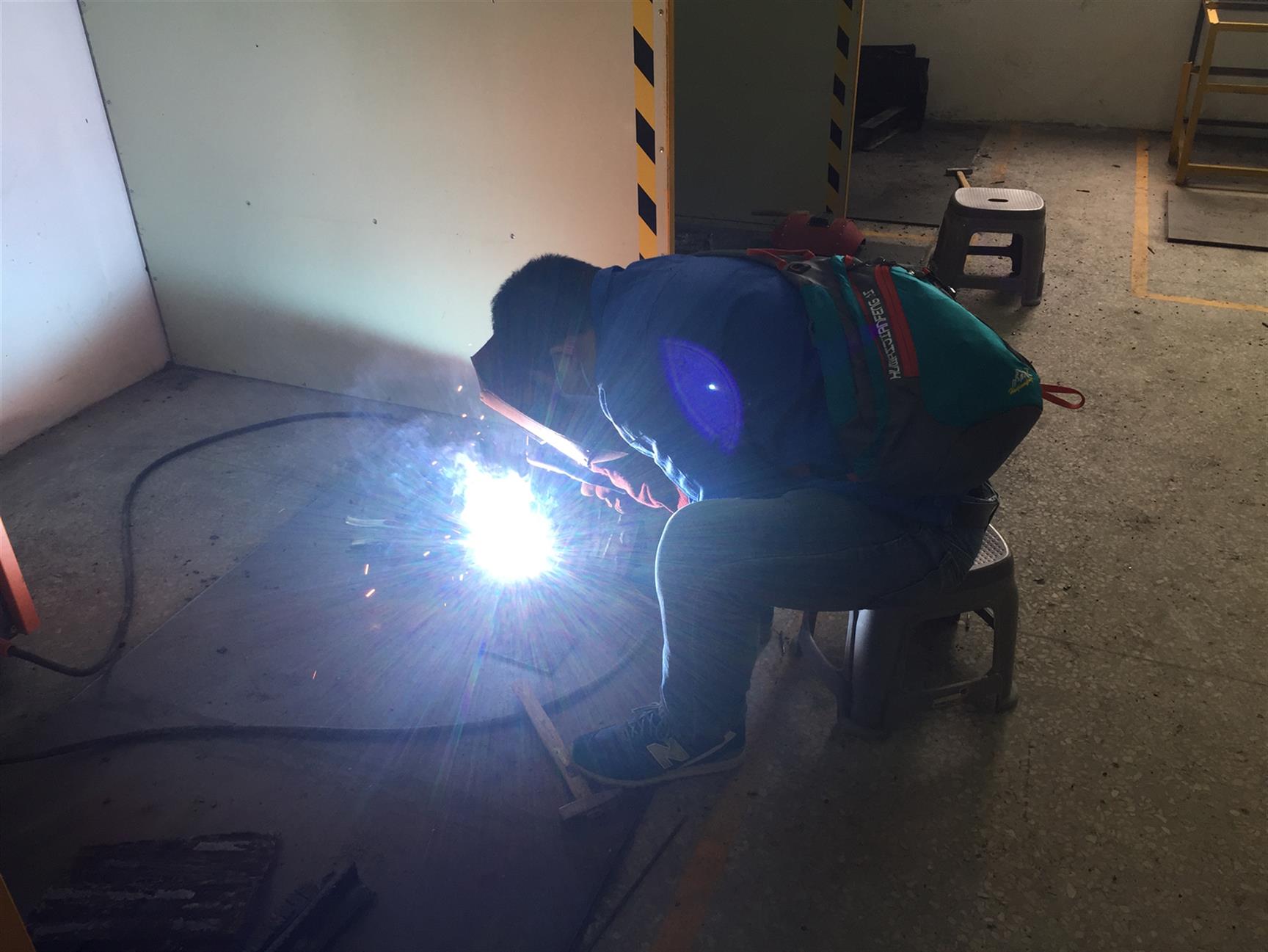 龙岗焊工培训到润品学校