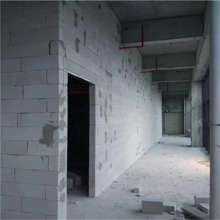 东莞公寓轻质砖隔墙批发 衡阳轻质砖挂网抹灰 施工安装