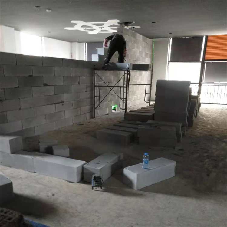 衡阳轻质砖施工包工包料 轻质砖隔墙施工 包工包料