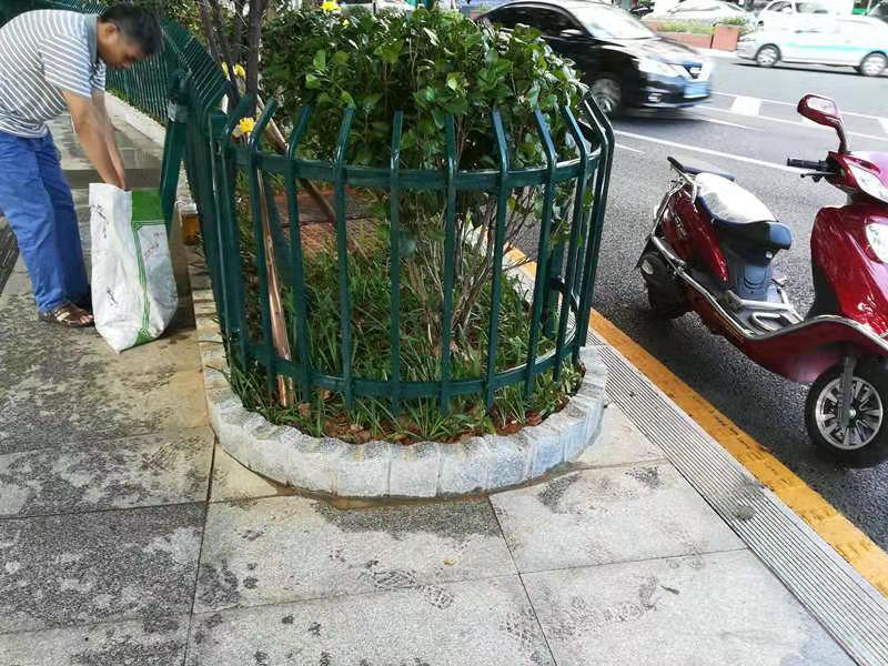 可调节锌钢绿化草坪栏杆可定做