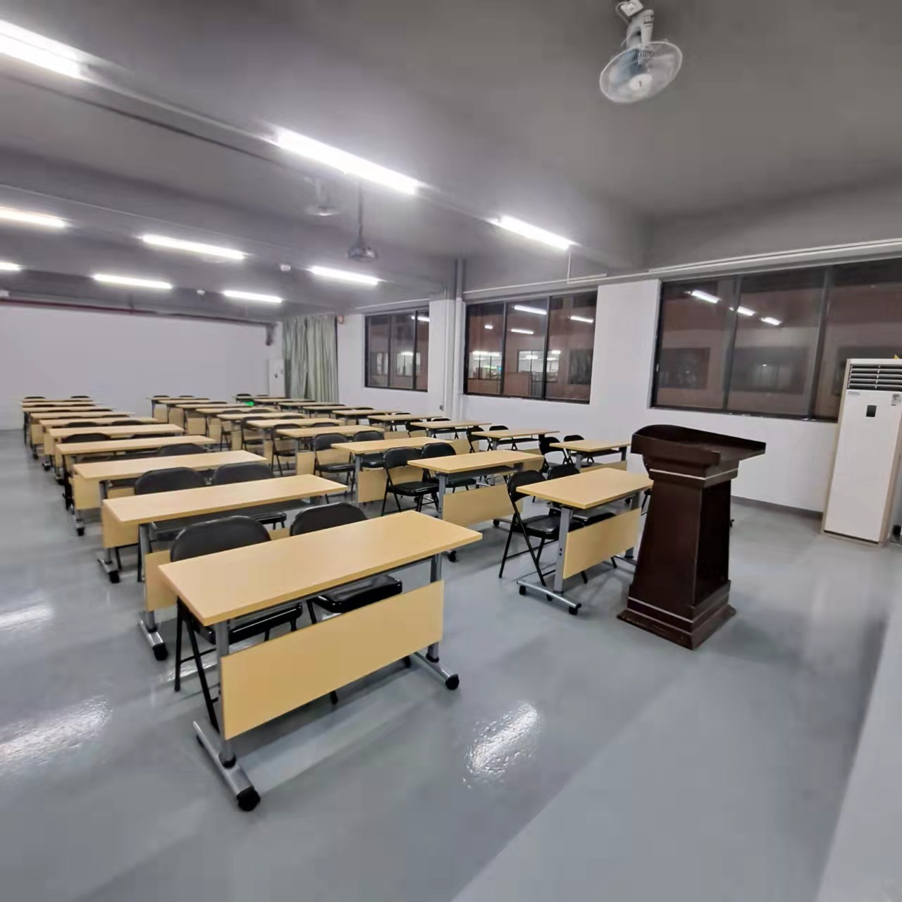 广州会议场地会议拓展训练场地招租租凭