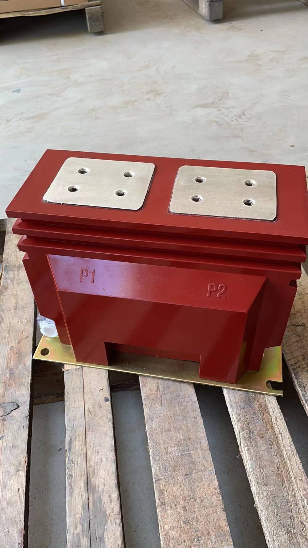 JDZW-10R户外带熔断器电压互感器 宇国ZW32-40.5KV智能断路器
