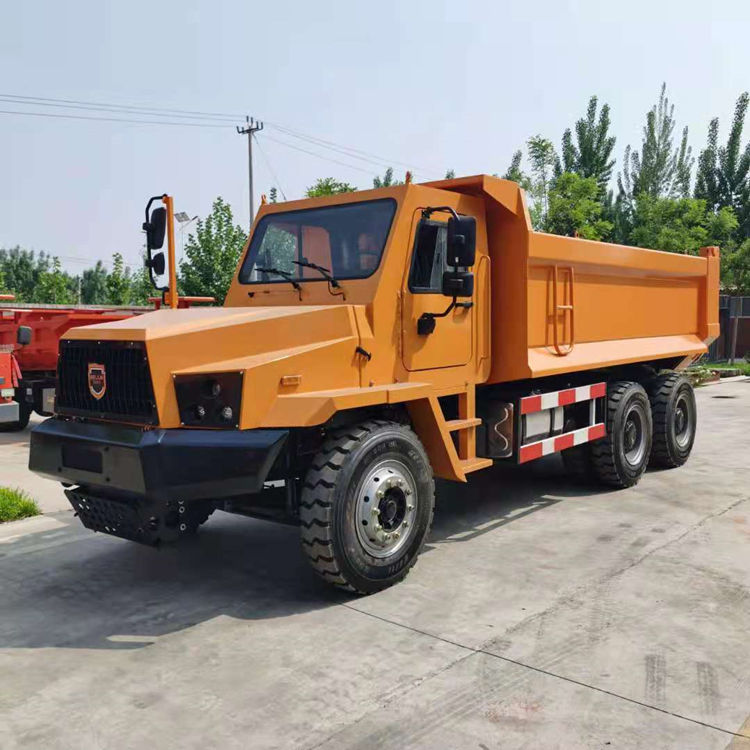 德宏UQ35吨矿用卡车