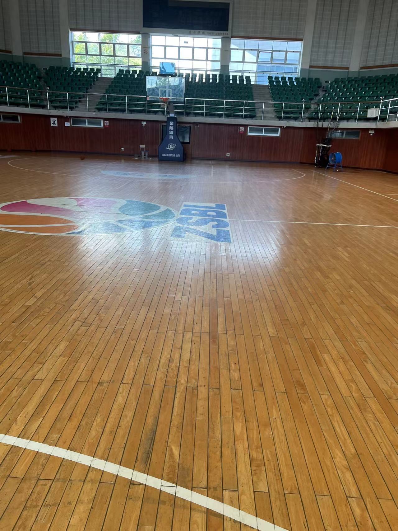 嘉兴运动地板回收