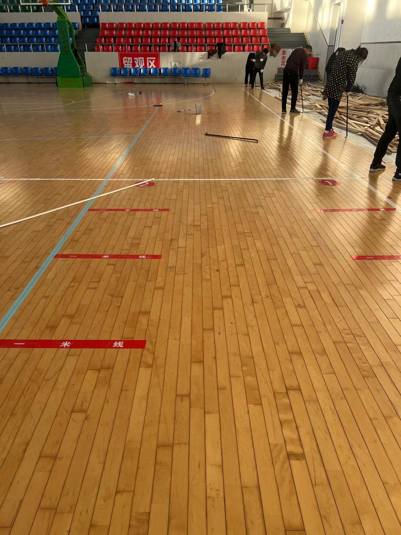 南京回收旧体育木地板电话