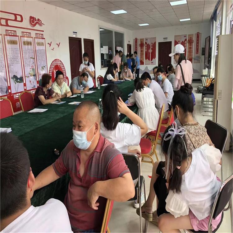 艺术职业高中学校音乐老师