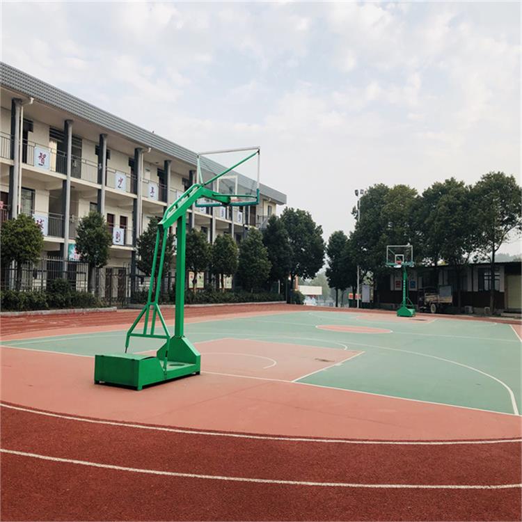 艺术职业高中学校音乐老师